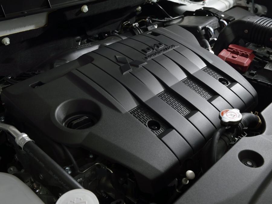  Mitsubishi ASX 4 2013 года  (UK) (фото 17 из 23)